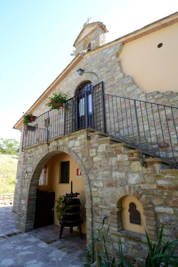 Vila Agriturismo Le Querce Di Assisi Exteriér fotografie